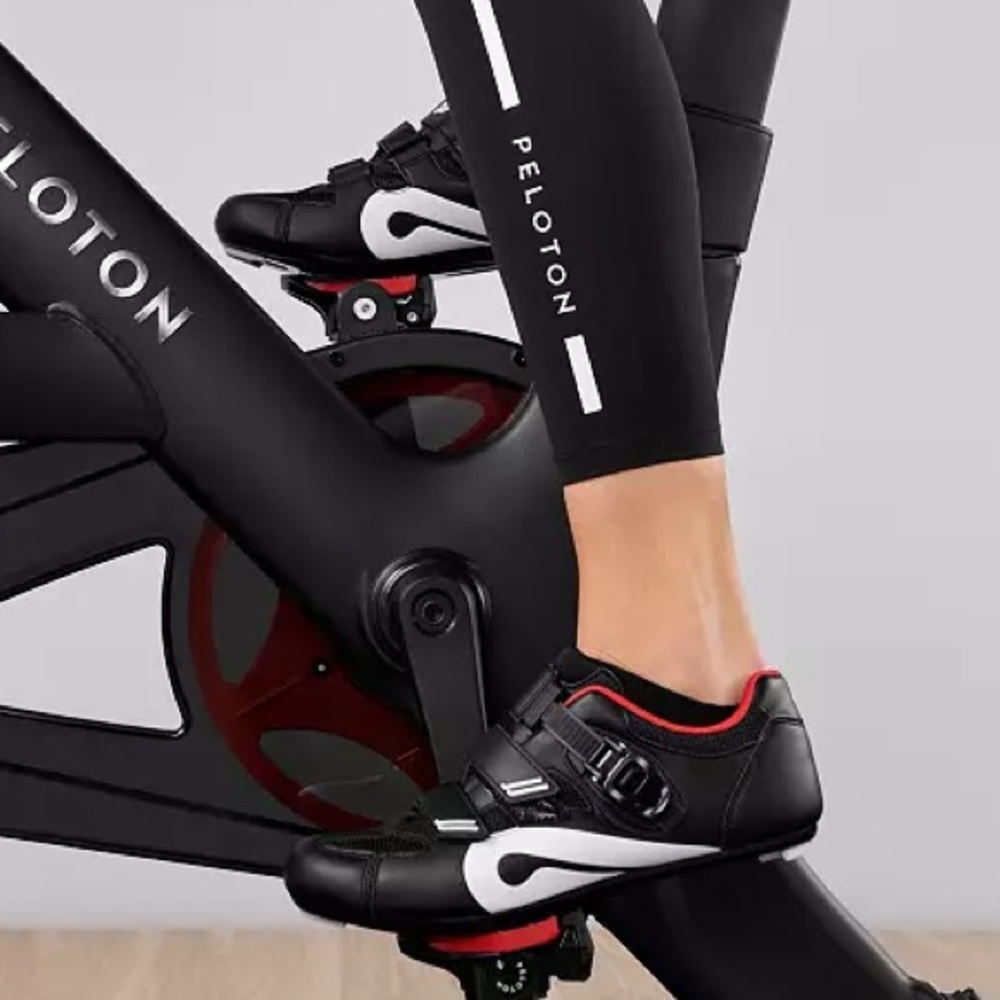 Peloton unisex cycling cleats (shoes)